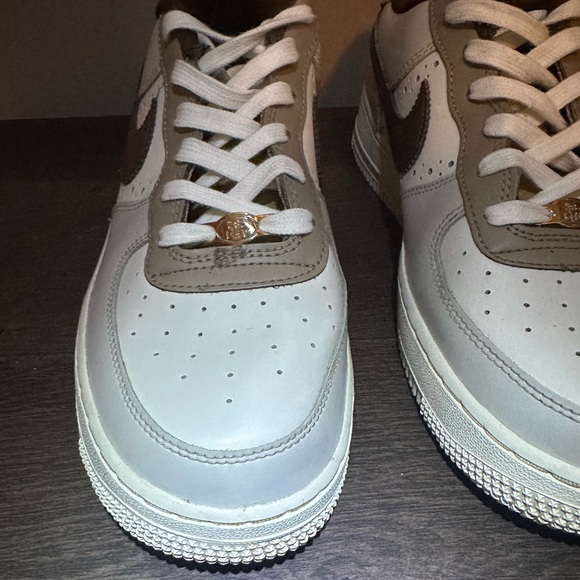 NIKE AIR FORCE 1 CACAO WOW SAIL KHAKI SNEAKERS; SIZE Youth 7 (women 8.5) - Picture 9 of 16